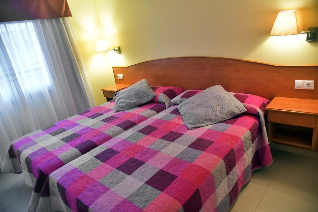 Apartamentos El Velero Sanxenxo Exterior foto