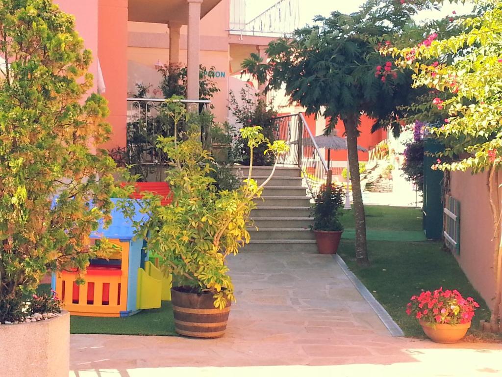 Apartamentos El Velero Sanxenxo Exterior foto